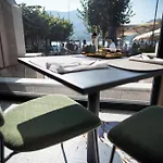 Mimesis 11 - Boutique