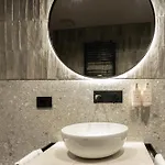 Mimesis 11 - Boutique 4*