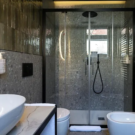 Mimesis 11 - Boutique Hotell Como