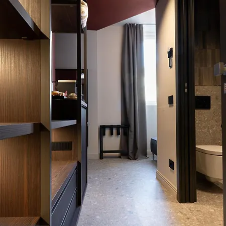 Mímesis 11 - Boutique 4* Côme