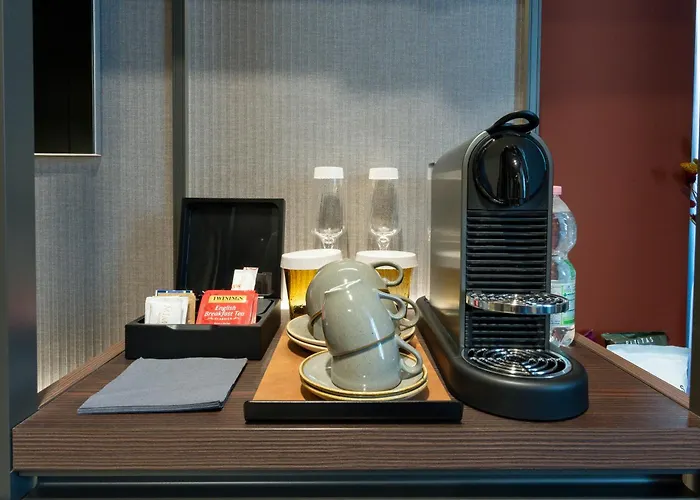 Mimesis 11 - Boutique