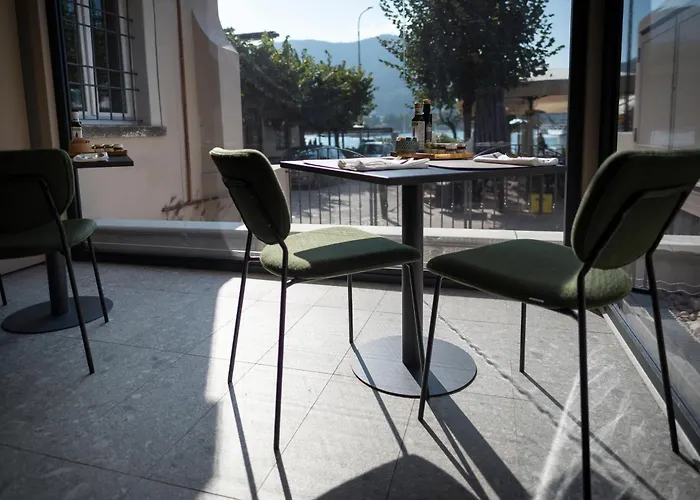 Mimesis 11 - Boutique 4* Como