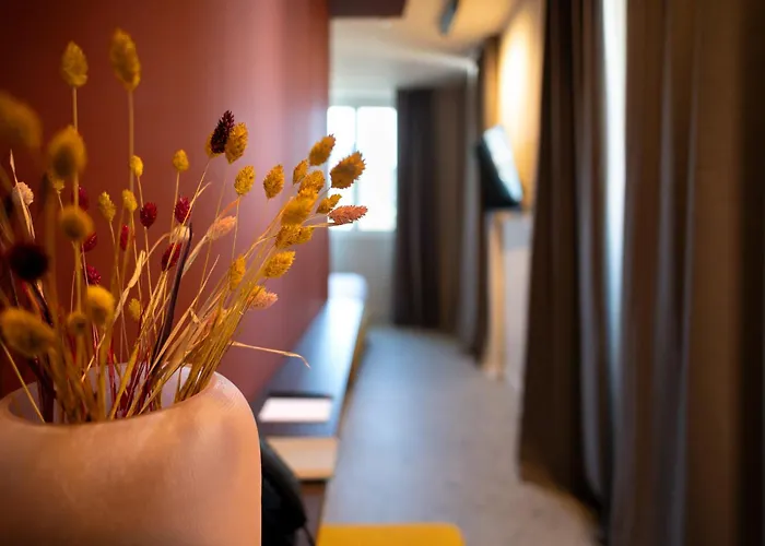 Mimesis 11 - Boutique Hotell