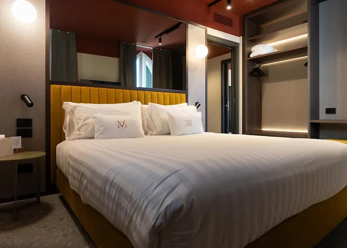 Mimesis 11 - Boutique Hotell Como